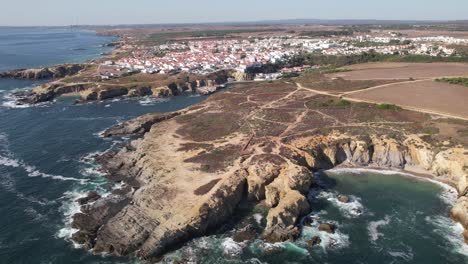 Paisaje-De-Porto-Covo-En-Portugal-Vista-Aérea