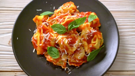 italian tortellini pasta with tomato sauce