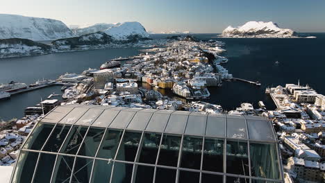 Paisaje-Del-Paisaje-De-La-Ciudad-De-Alesund-Y-Mirador-De-Aksla-En-Noruega