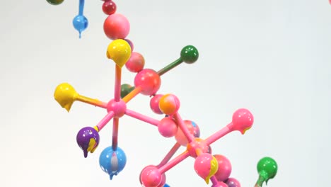 construcción de moléculas en forma de corazón