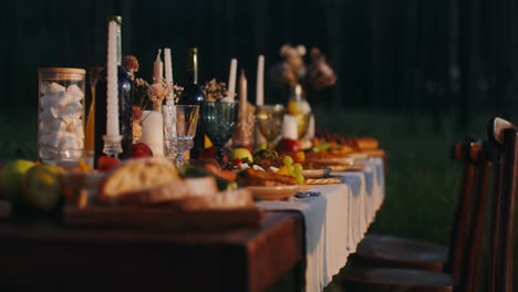 cena rústica al aire libre