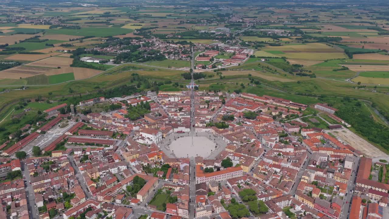 Overhead shot highlighting the star-shaped fortified town and its circular design