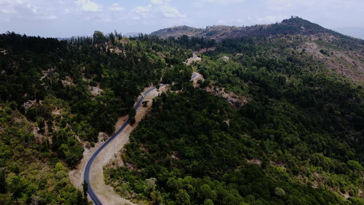 서쪽 pokot chapalleria 산 - 케냐의 공중 무인 항공기보기