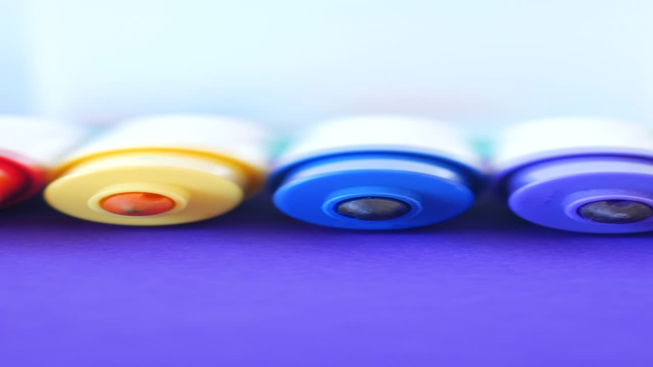 marcadores coloridos de primer plano