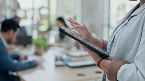 Business-woman,-hands-and-tablet-in-research