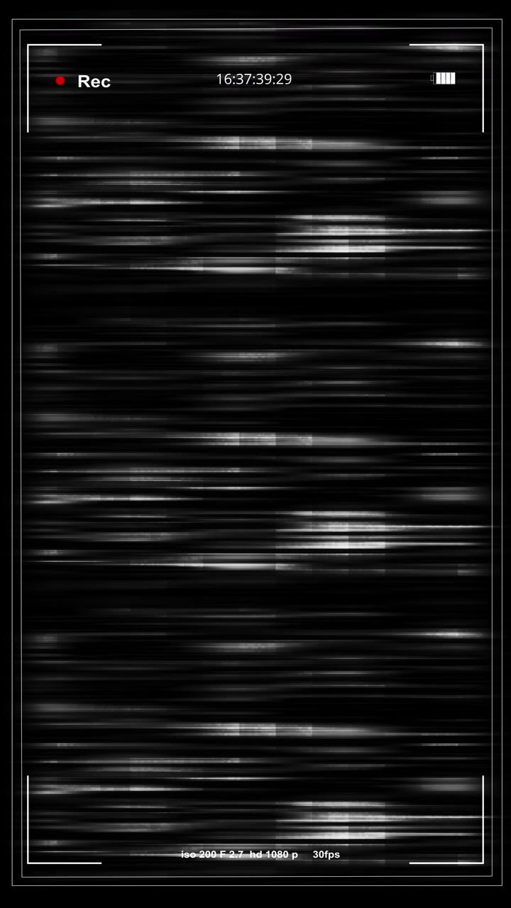 Dunkler Sucher, statischer Bildschirmhintergrund, dünne Ränder, Glitch-Linien, Aufnahmeanzeige, kinoreifer Monitor