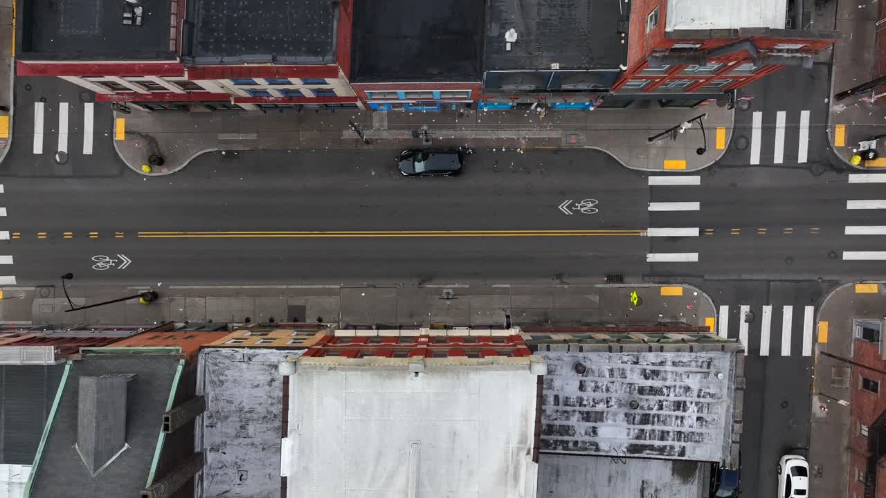 vista de arriba hacia abajo de la calle principal histórica en la ciudad americana