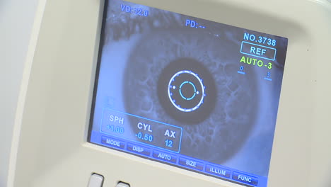 eye examination scan