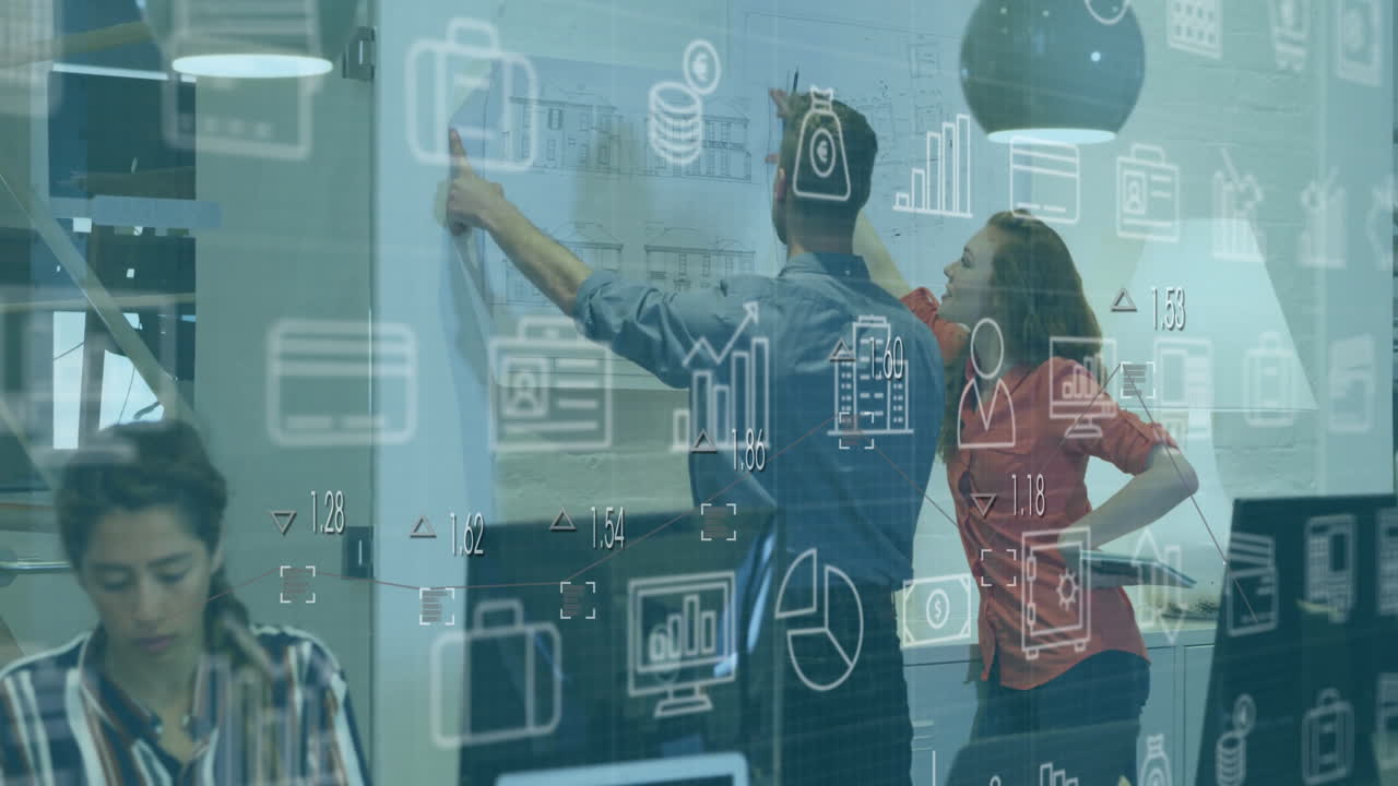 animación de múltiples iconos sobre diversos arquitectos analizando el plan en la oficina