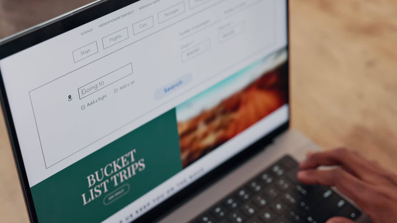 pantalla de portátil, sitio web de viajes