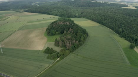 Toma-De-Drone-Del-Paisaje-Natural-En-Alemania,-Baja-Sajonia