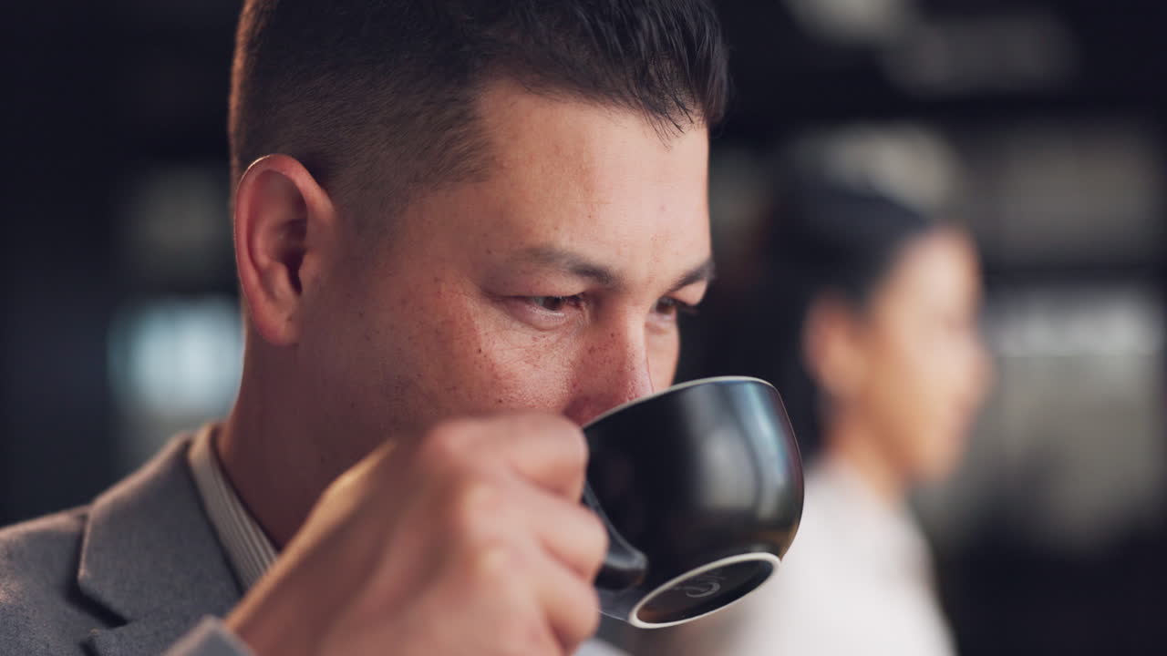 café, negocios y hombre con café