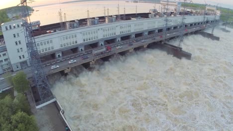 inundación en una central hidroeléctrica