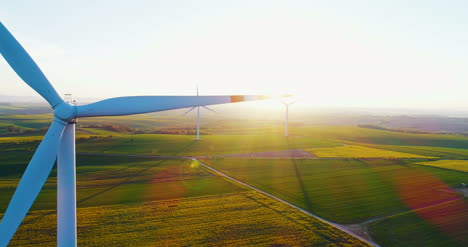 Luftaufnahme-Von-Windmühlen