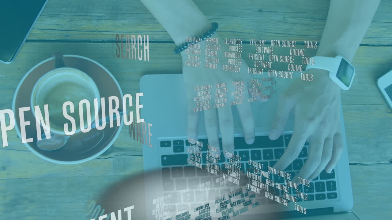 노트북을 사용하는 여성에 대한 데이터 처리 애니메이션