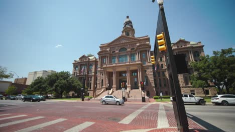 Wide-angle-shot-of-the-Tarrant-County-Courthouse-in-Fort-Worth,-Texas