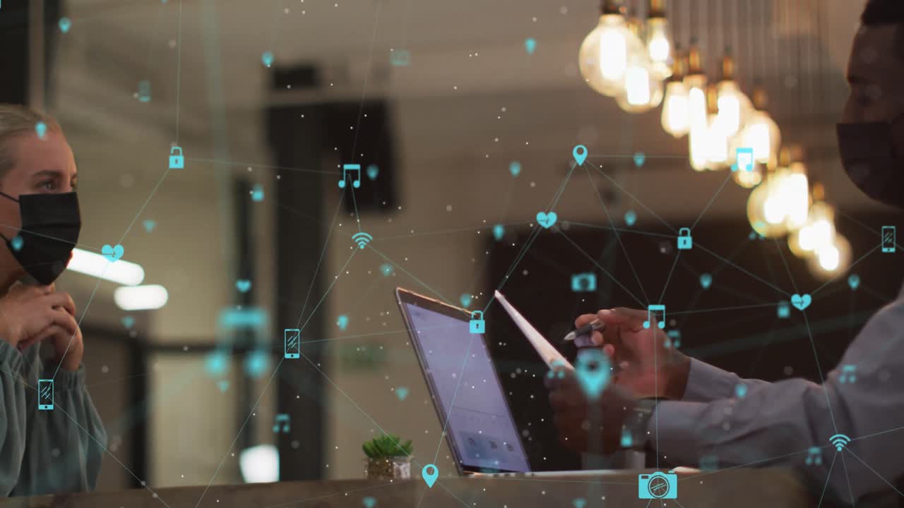 様々なビジネスマンのアイコンとの接続ネットワークのアニメーション