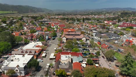 Aerial-drone-view-over-the-dutch-town-of-Solvang,-in-Central-California