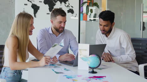 Man-working-in-a-travel-agency