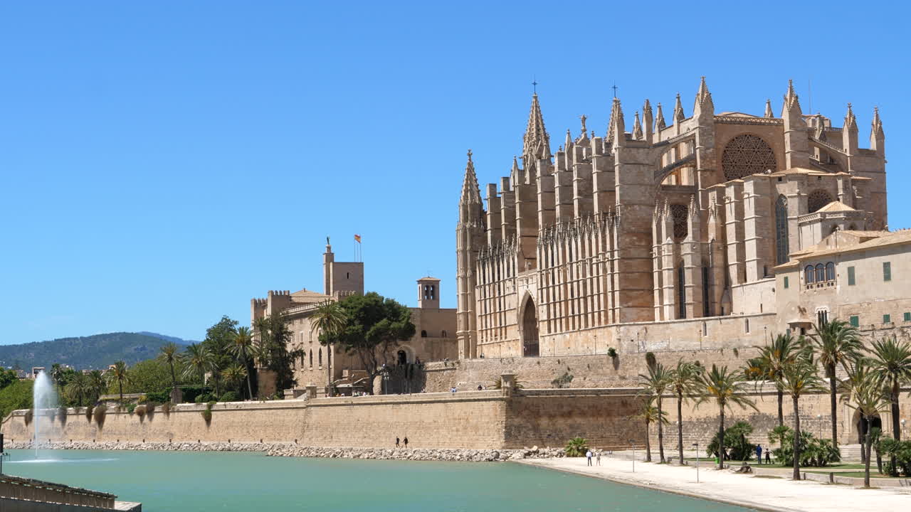 성 대성당의 아름다운 정적 샷