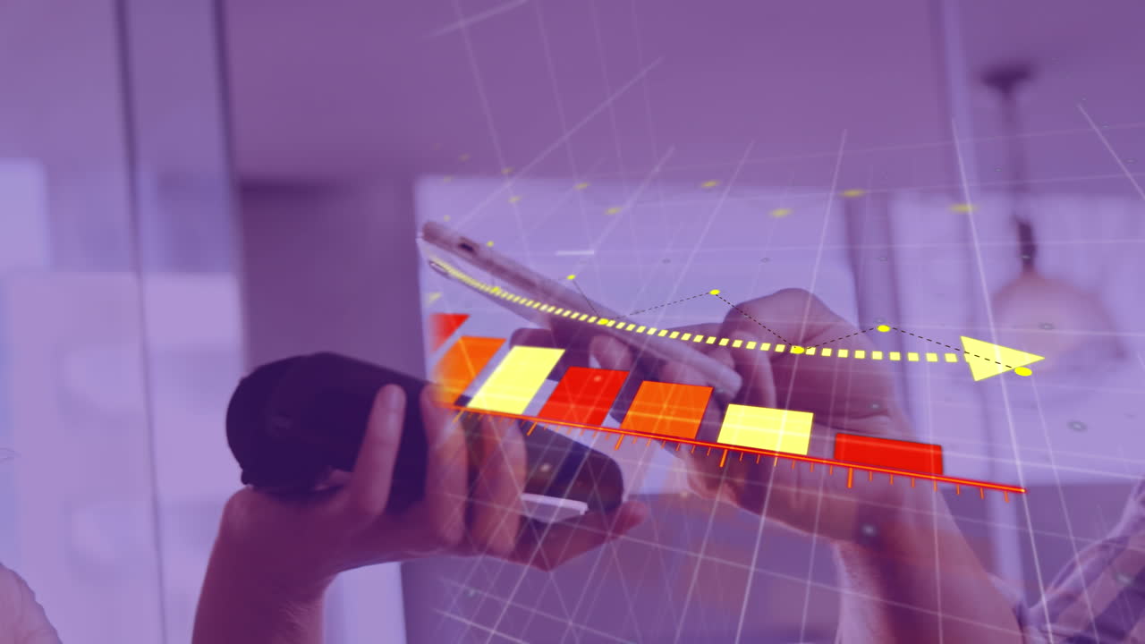 animación de gráficos sobre las manos de un hombre caucásico utilizando pagos sin contacto