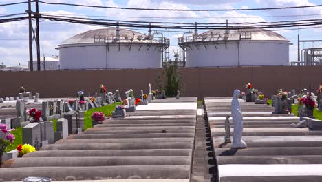 A-cemetery-or-graveyard-in-Louisiana-exists-adjacent-to-a-huge-petrochemical-plant-11