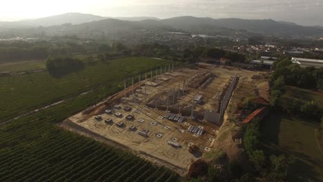 vista aérea del sitio de construcción en funcionamiento