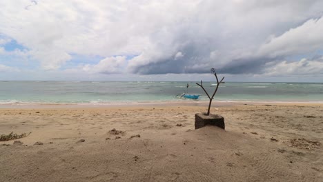 Time-lapse-shot-of-the-sea-shore