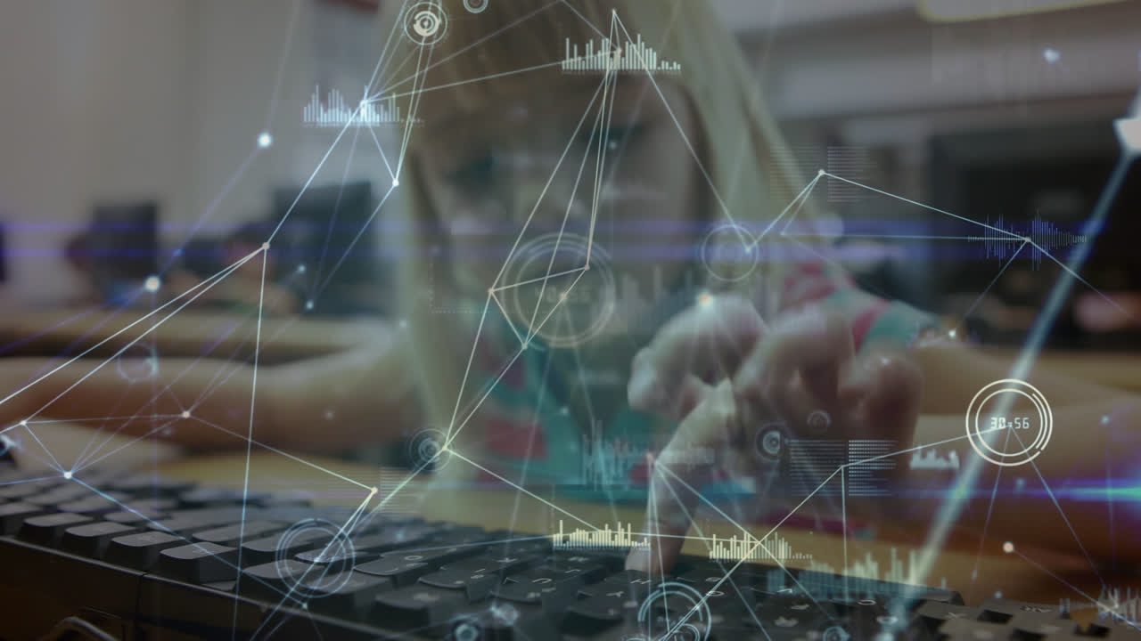 анимация сети соединений через кавказскую девушку, пишущую на клавиатуре.