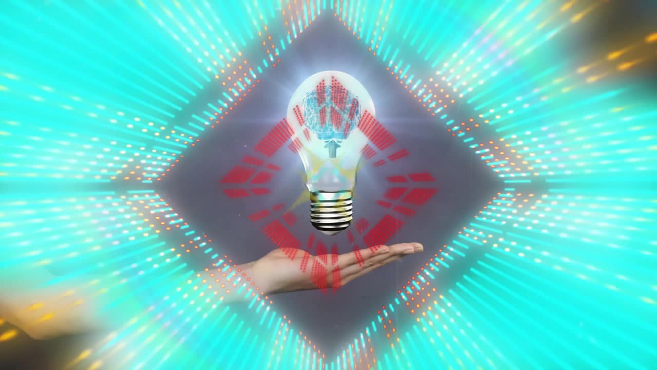 Avambraccio che scivola sotto il diamante mentre una lampadina si materializza e un motivo si espande e pulsa per mostrare energia