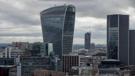 London-Moody-Skyline-4K-04