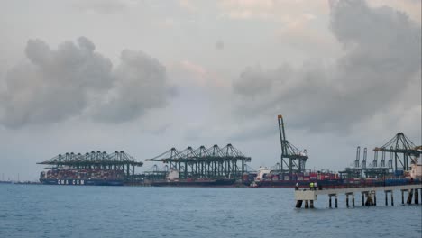 Singapur-Hafen-01