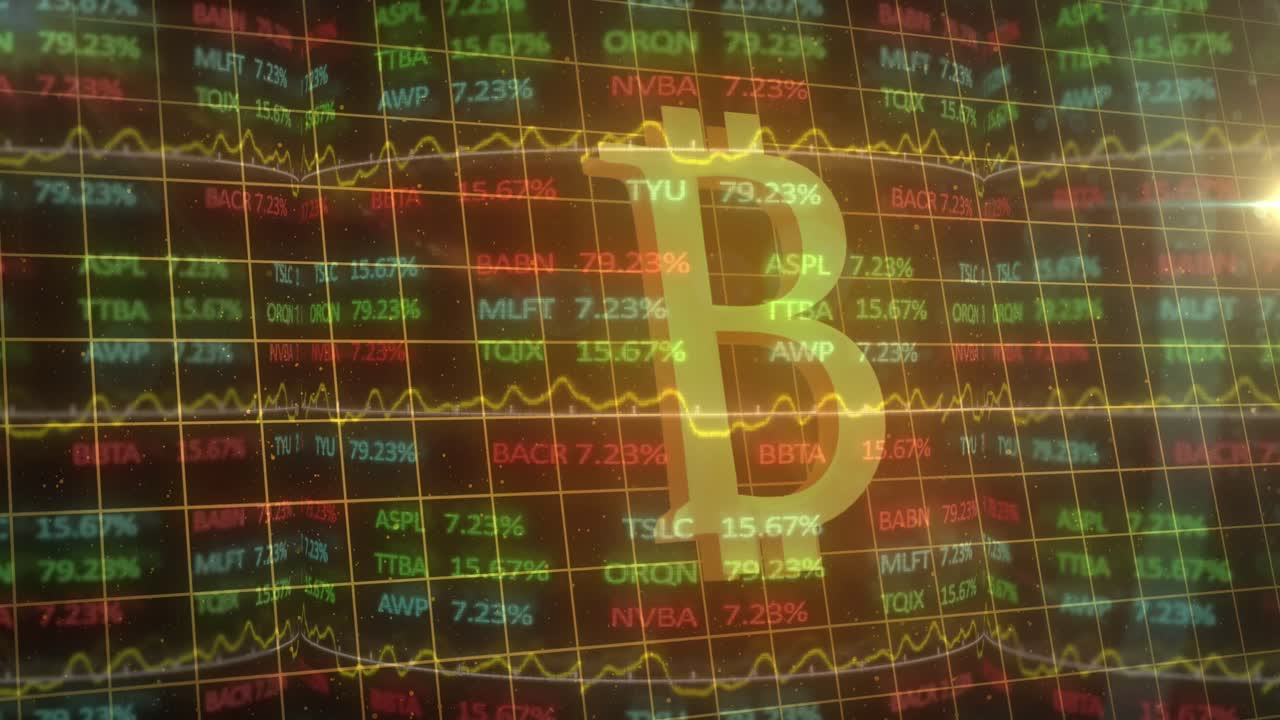 video de procesamiento de datos financieros y símbolo de bitcoin sobre fondo oscuro