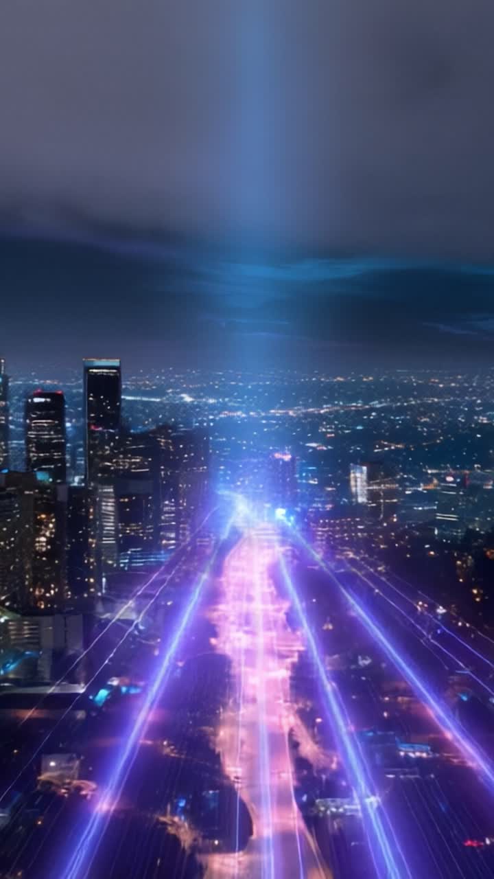 Paesaggio urbano futuristico: uno scorcio di luci vibranti e infinite possibilità in un paesaggio urbano notturno, evidenziato da raggi radiosi che fendono l'oscurità