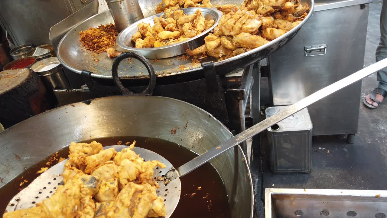 인도 아대륙에서 인기 있고 유명한 거리 음식