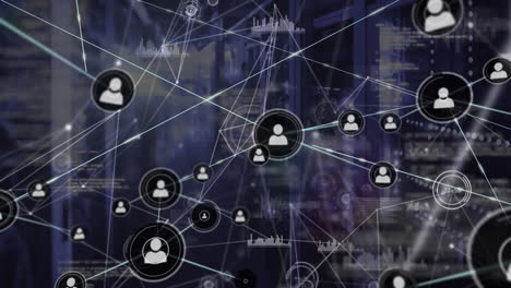 animación de la red de conexiones con iconos sobre servidores