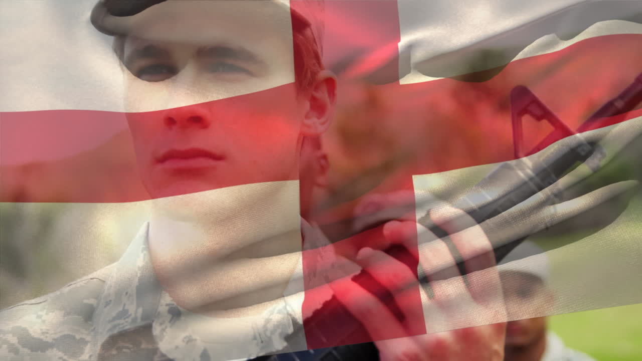 다양한 남성 군인 들 이 무기 를 들고 주의 를 기울이고 있는 영국 의  ⁇ 발 의 애니메이션