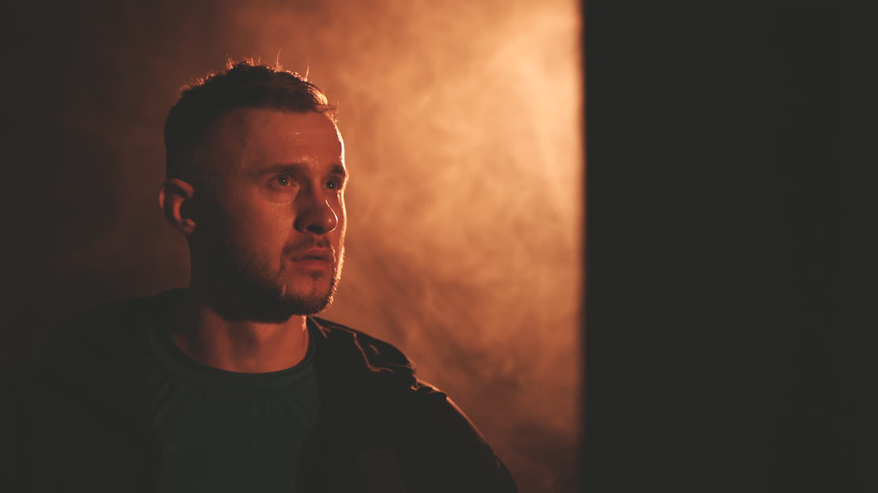 atleta hombre concentrado descansando