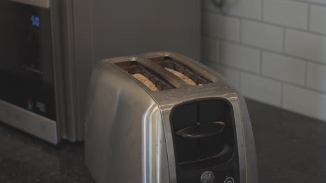 Toast-pops-up-in-the-toaster