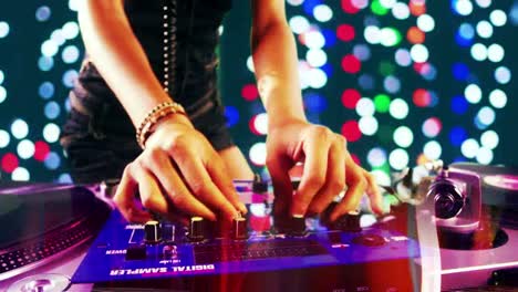 mujer dj 58
