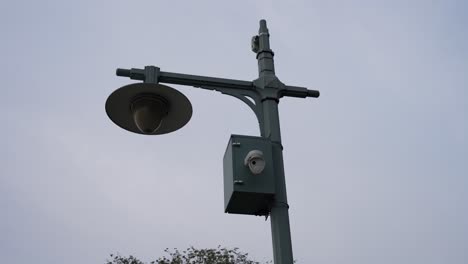 Lamp Post on NYC Street – Iconic Urban Street Scene in Manhattan
