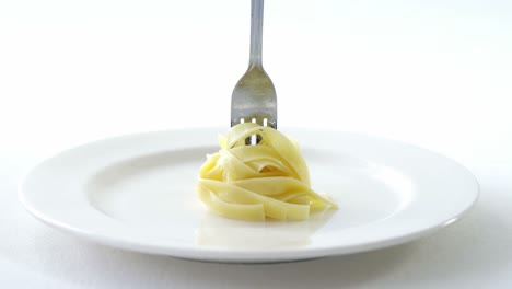 Close-up-of-cooked-pasta-on-plate