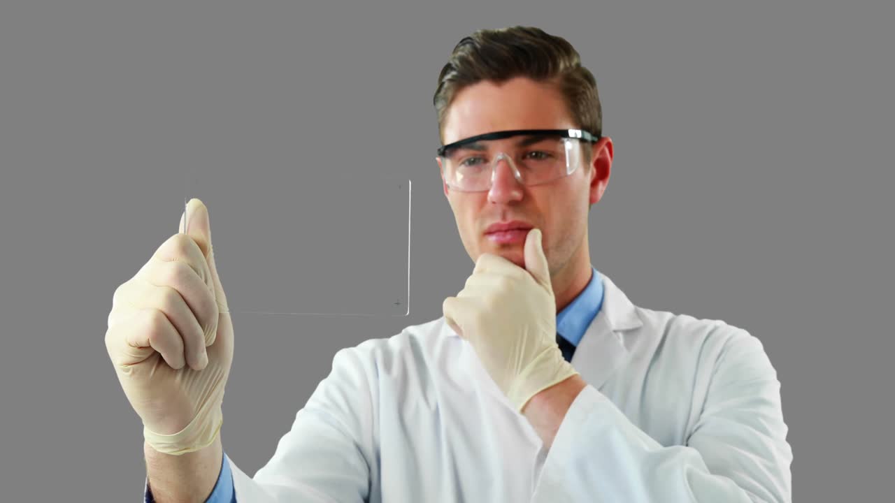 médico masculino usando una tableta digital futurista