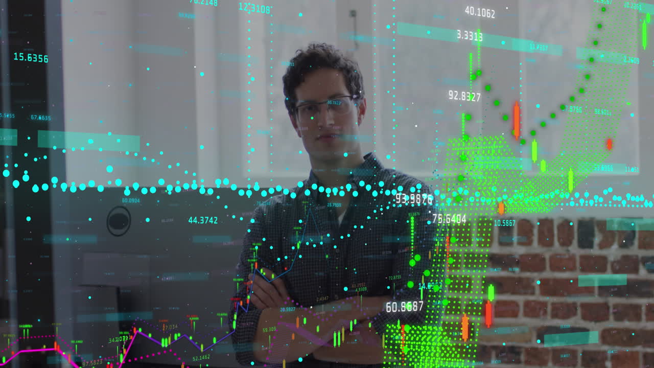 animación del procesamiento de datos financieros sobre el empresario en el cargo