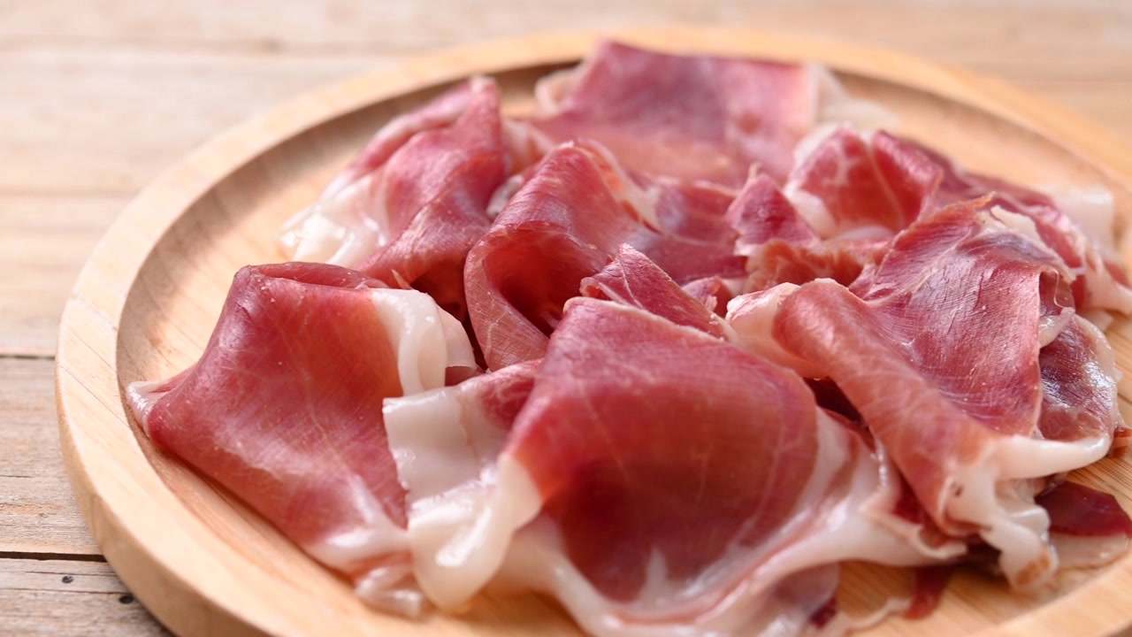 Piatto di prosciutto serrano