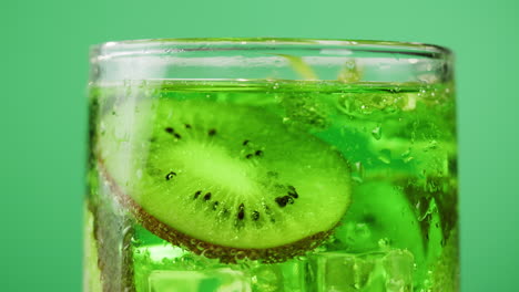 kiwi iced drink