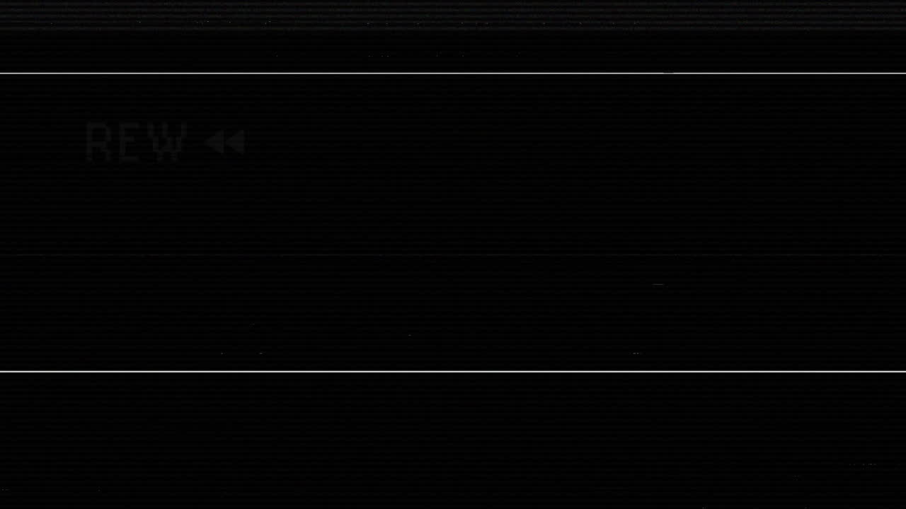 VHS-tilbagespolingseffekt med glitch og statiske linjer