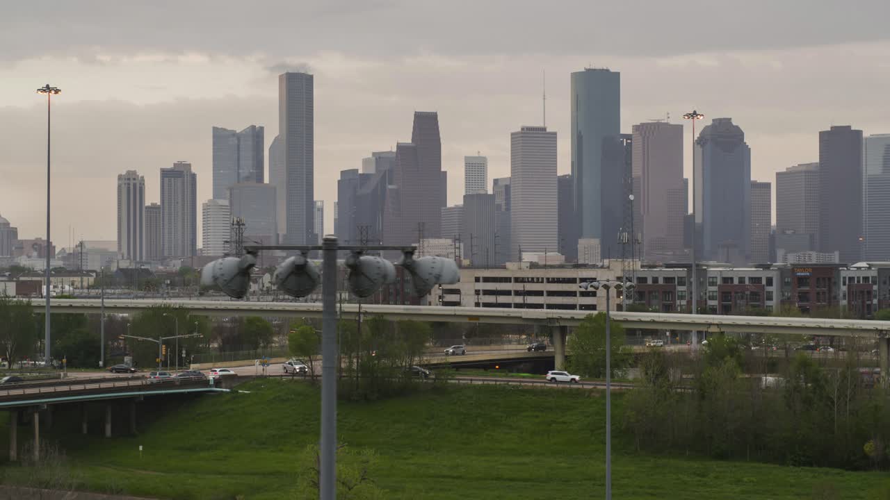 estableciendo una toma de avión no tripulado del centro de houston, área de texas