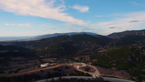 Vuelo-Cinematográfico-De-Drones-A-Través-Del-Paisaje-Español.