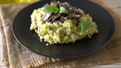 Mushroom-Risotto-with-Pesto-and-Cheese